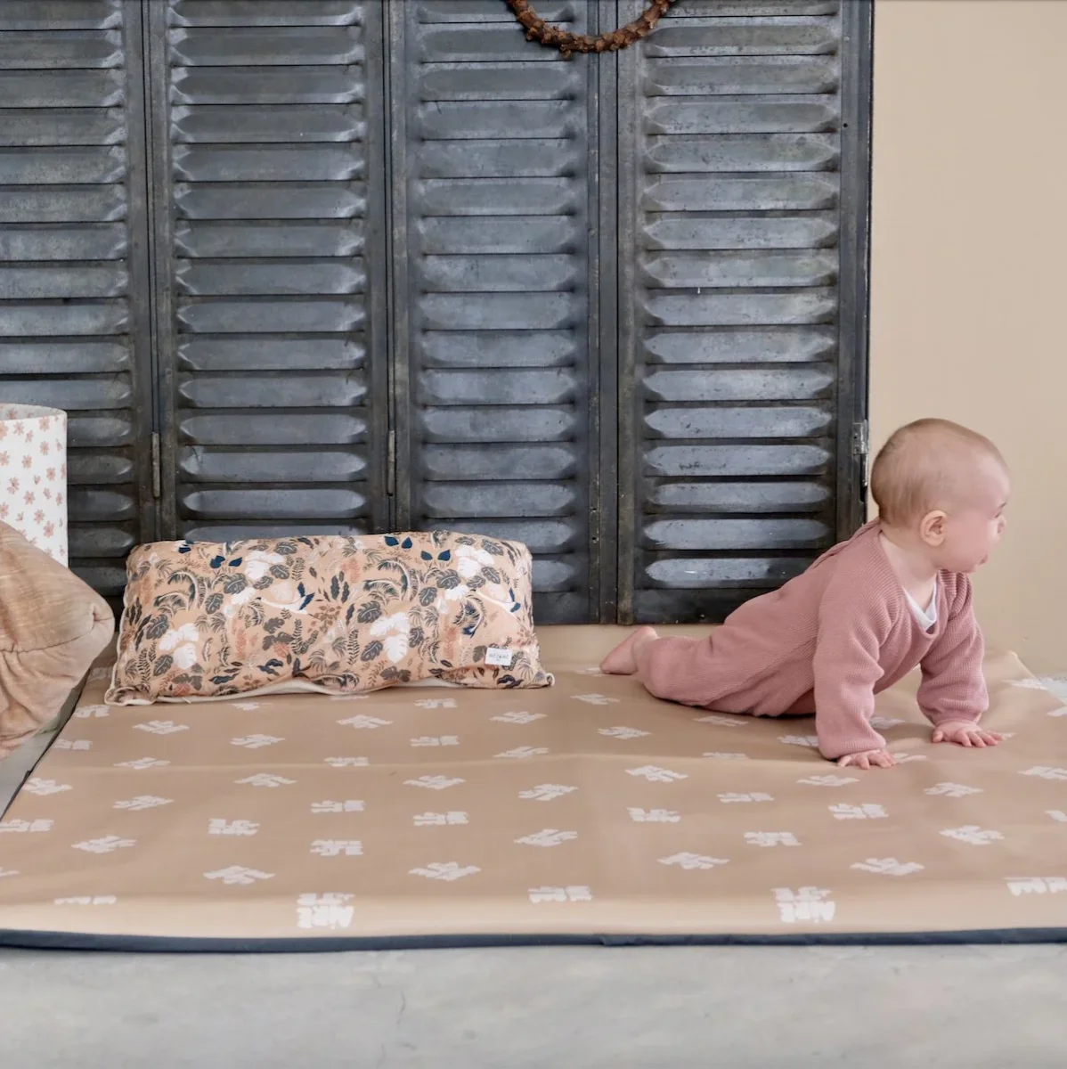 Housse à Rabats Waterproof Aire de je - Boutique Maman & Bébé – Produits Essentiels au Quotidien Housses à zips pour tapis d'éveil bébé – Mezamé