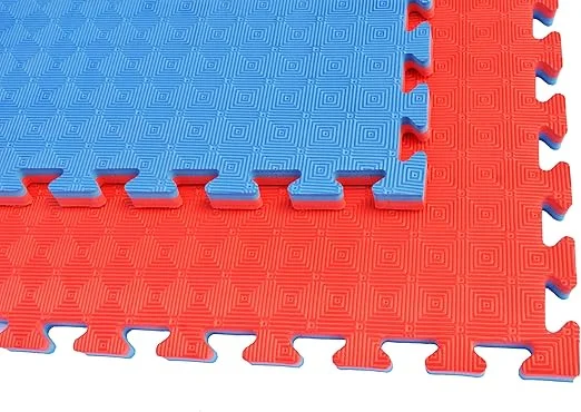 Tatamis 2,5 cm bleu/rouge motif rhombique - Équipements Outdoor pour Activités en Pleine Nature - {'count': 1, 'name': 'PROGAME'}