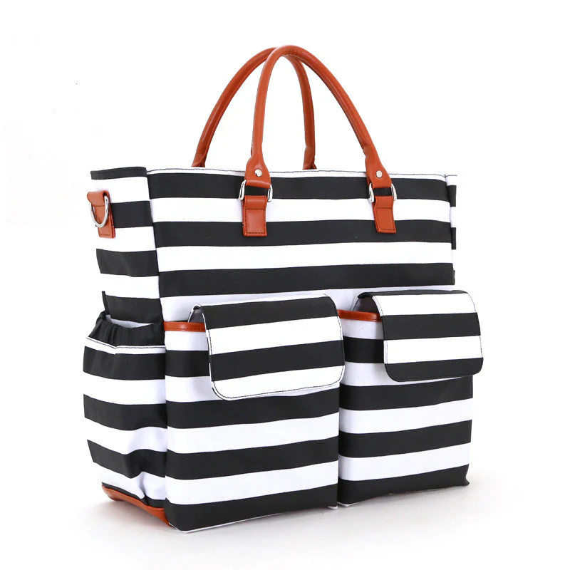Sac à taille langer rayé avec accessoires - Escarpins & Stilettos élégants pour femme – Nouvelle collection tendance