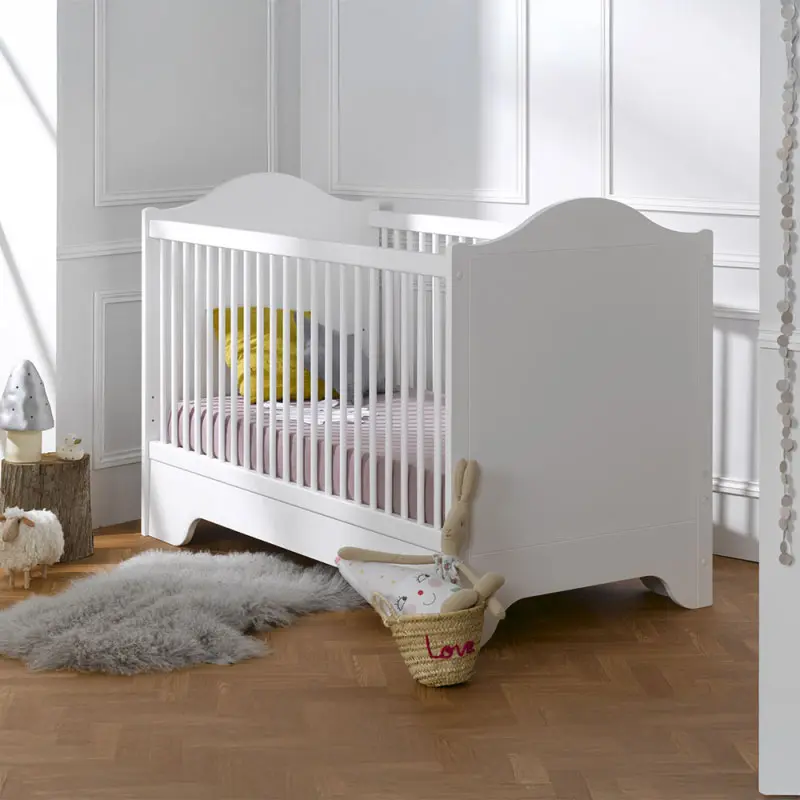 Lit bébé blanc SELECT pour fille Lit transformable en petit lit banquette - Boutique Bébé en Ligne : Soins, Jouets et Articles Maison