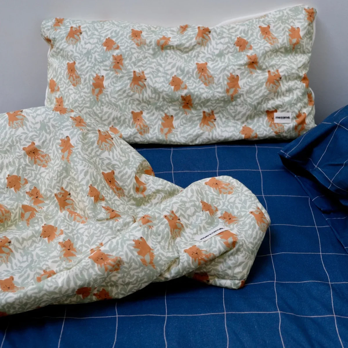 Coussin +One Teddy - Boutique Maman & Bébé – Produits Essentiels au Quotidien Découvrez notre nouvelle gamme bébé ! | Pimpant