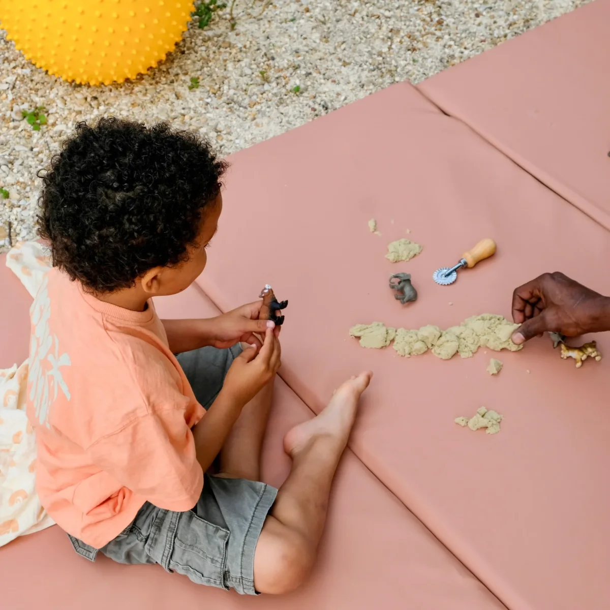 Housse Waterproof Sienne - Boutique Maman & Bébé – Produits Essentiels au Quotidien - {'count': 1, 'name': 'Dandelion'}