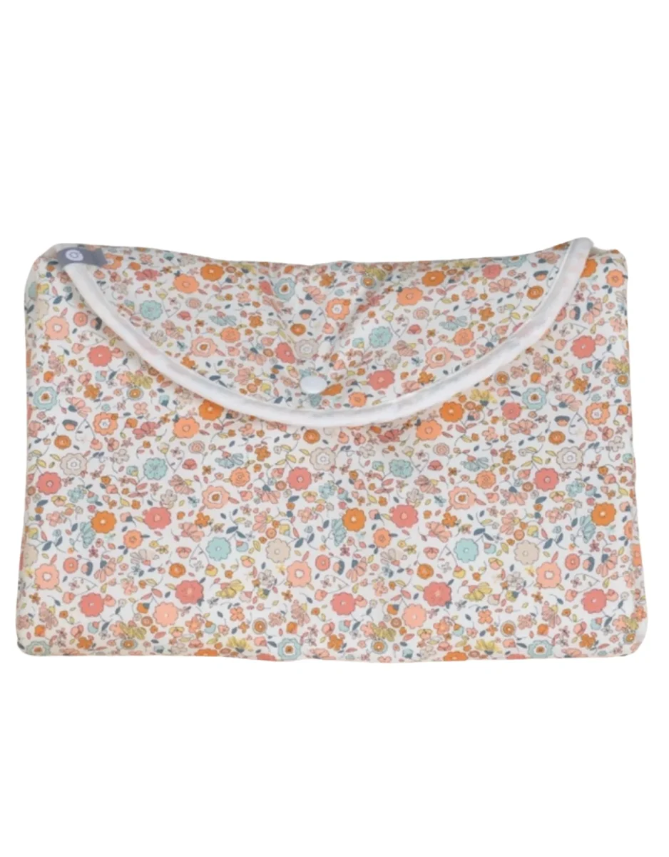 Matelas à langer pour bébé - Les petites fleurs roses- Bambino par Baluchon - Boutique Maman & Bébé – Produits Essentiels au Quotidien Matelas à langer en mousse Softy Care 70x50cm Vieux Rose NATTOU, Vente en  ligne de Matelas à langer | Bébé 9