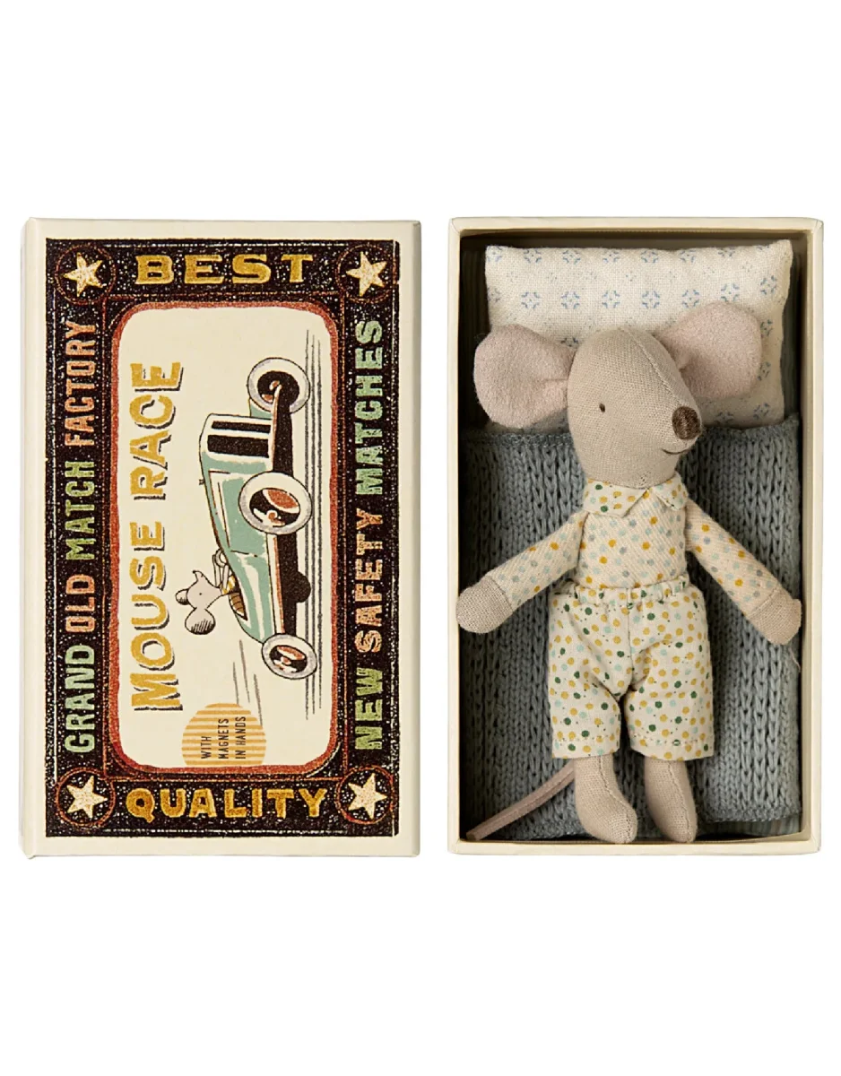 Petit frère souris dans sa boîte d'allumette - Pyjamas à pois jaune et bleu - Maileg - Boutique Maman & Bébé – Produits Essentiels au Quotidien Boite doseuse pour lait de bébé en poudre : adbb