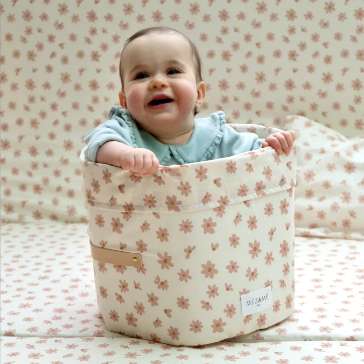 Mini Ciao Bazar Blossom - Boutique Maman & Bébé – Produits Essentiels au Quotidien Pédale de basse multi-effets, cube pour bébé avec chargement infrarouge 8  ampères, processeur multi-effets pour guitare électrique, phaseur de  réverbération temporaire : Amazon.com.be: Instruments de musique
