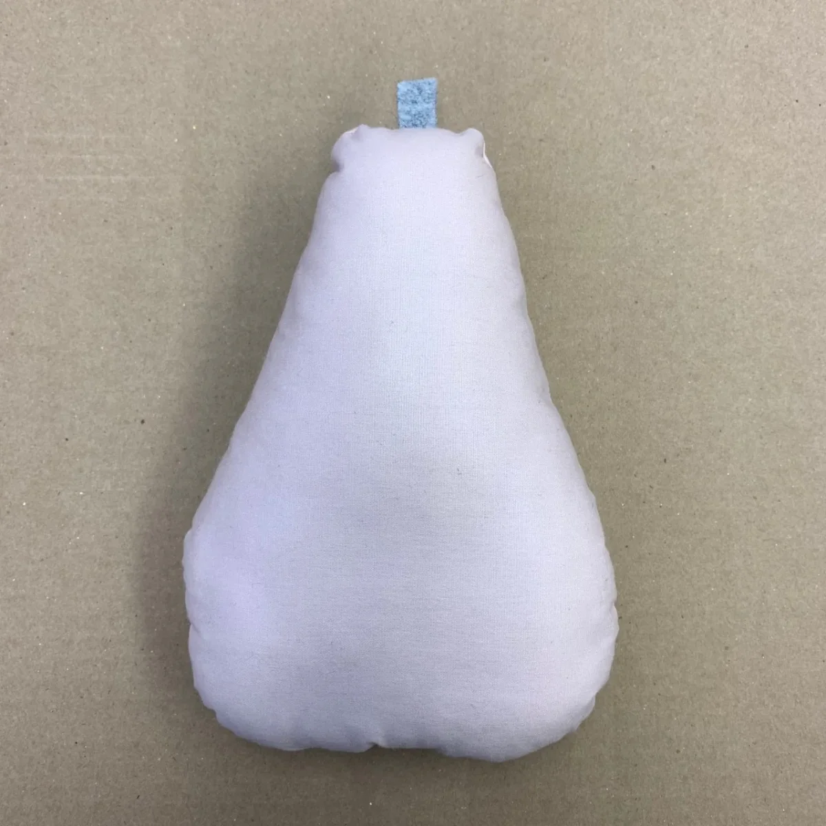 The Butter Flying - Coussin Poire||The Butter Flying - Pear Pillow - Boutique Bébé en Ligne : Soins, Jouets et Articles Maison 🎄 Dernière ligne droite avant l'arrivée du Père Noël ! Et pour vous aider  à terminer vos achats de Noël, jusqu'à 50€ offerts en bons d'achat sur le  rayon jouets 🎁 📅