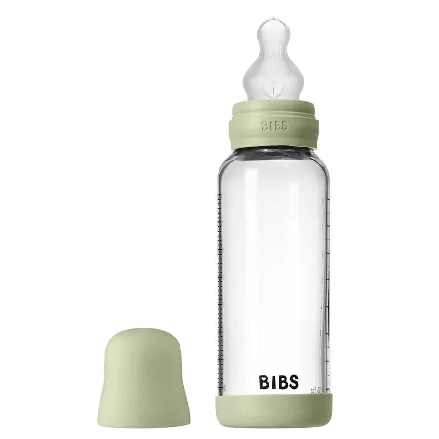 Biberon en Verre BIBS 240ml Conservation – Tétine Silicone Débit Moyen – Valve Anti-Air (Couleur Sauge) - ​Boulangerie-Pâtisserie | Pain au Levain & Viennoiseries