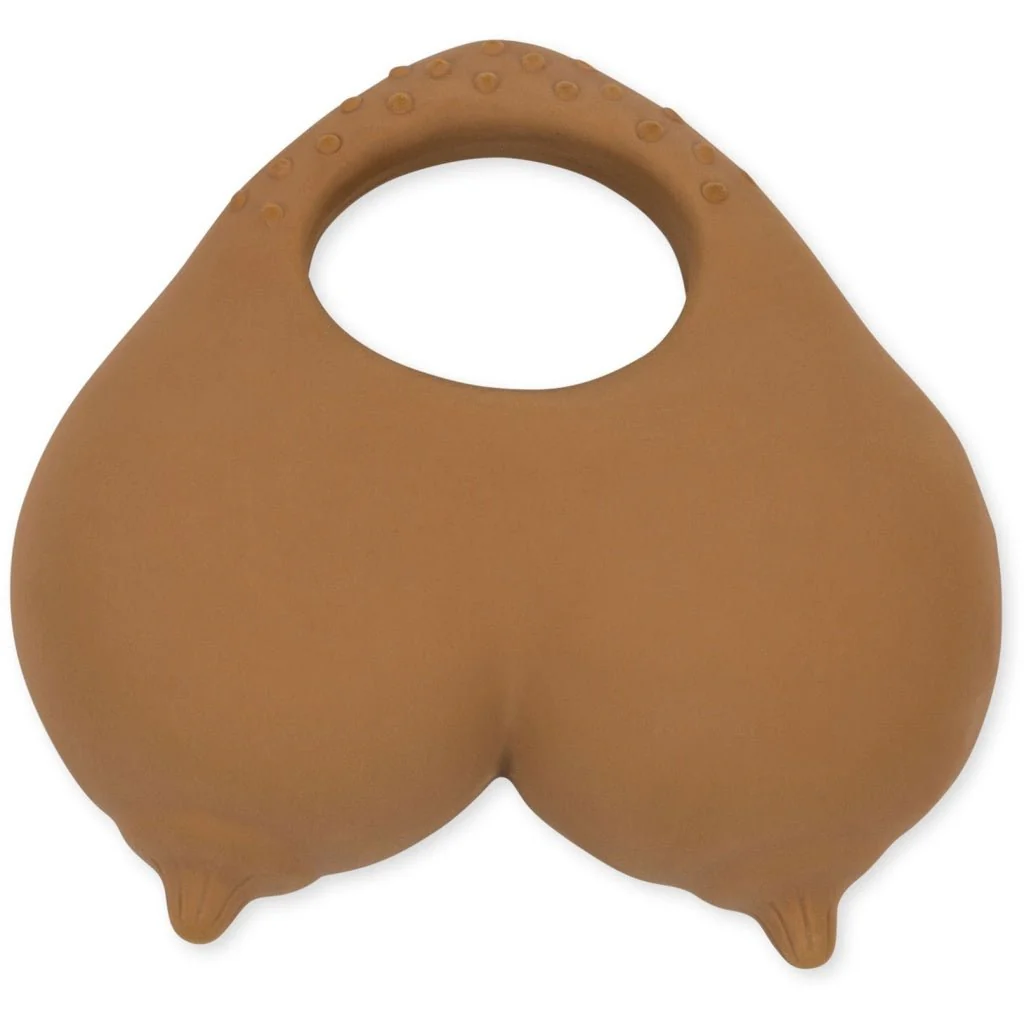 Konges Slojd Anneau de dentition Seins Caramel 10cm - E-shop mondial – Produits durables, modernes et accessibles partout - {'count': 1, 'name': 'Alese'}