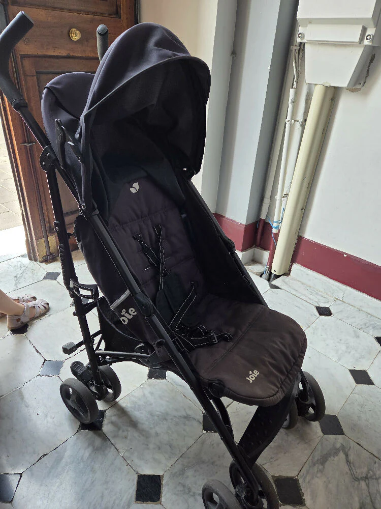 Poussette - Boutique Maman & Bébé – Produits Essentiels au Quotidien Bebeboutik - Poussette Bebe Trio Combinée Landreau Reversible Grand Luxe en  Cuir PU Hyper Confort Cadre Haut Alu Robuste et Leger Design Marron