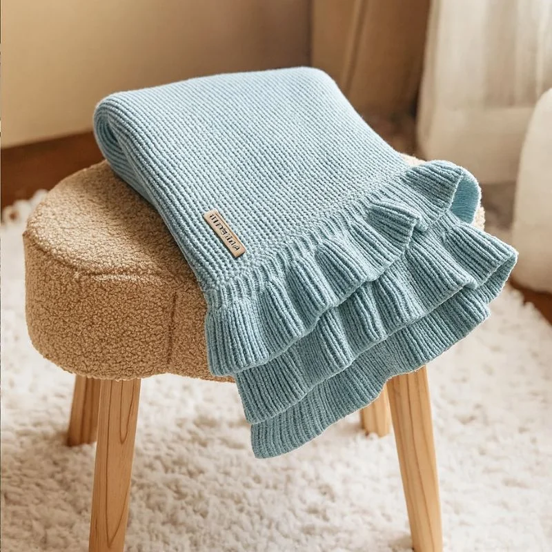 Couverture bébé tricot - Boutique Maman & Bébé – Produits Essentiels au Quotidien Couverture pour bébé en laine et coton • Mille et une couverture