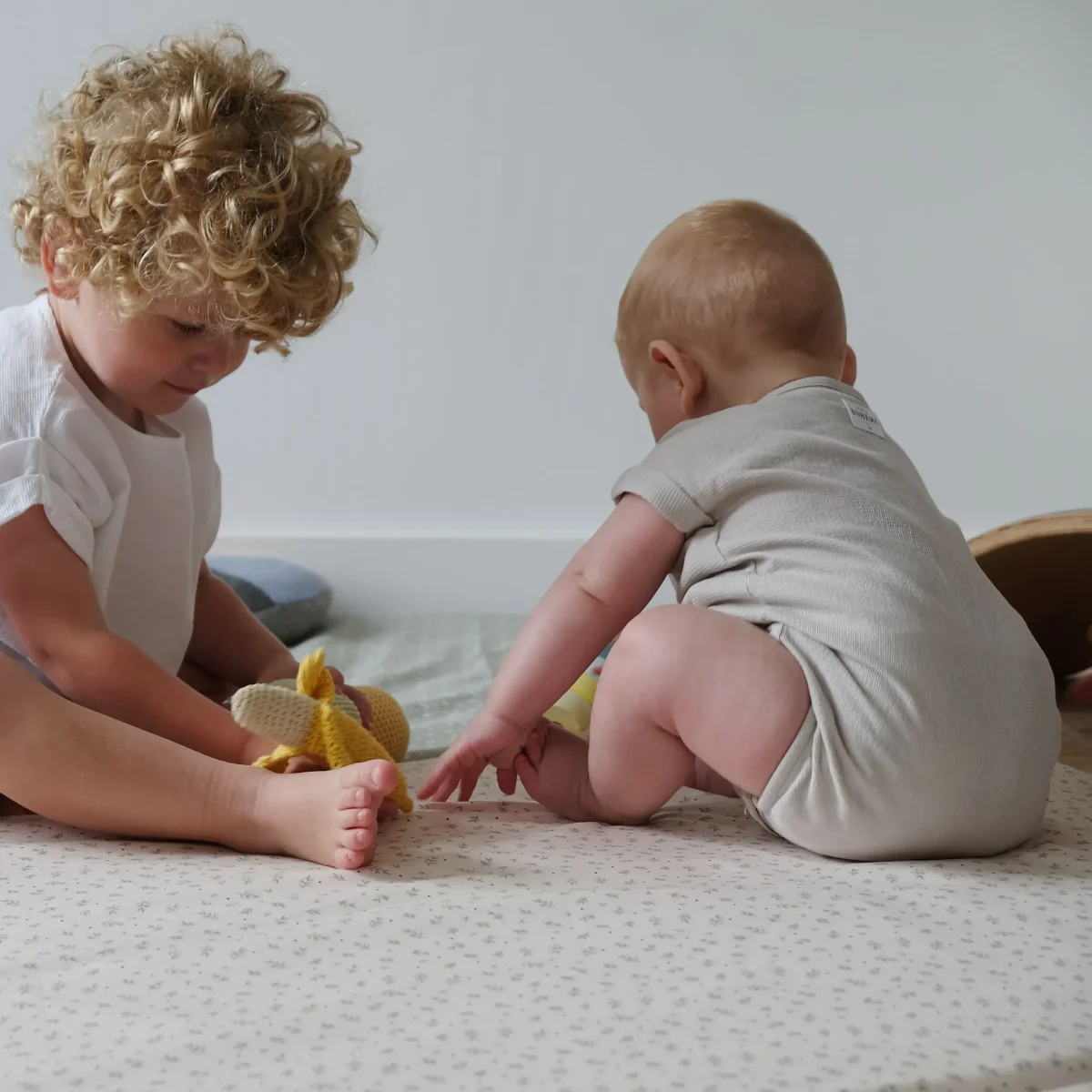 Tapis de vie Cueillette Milk - Boutique Maman & Bébé – Produits Essentiels au Quotidien Le tapis de vie Teddy – Mezamé