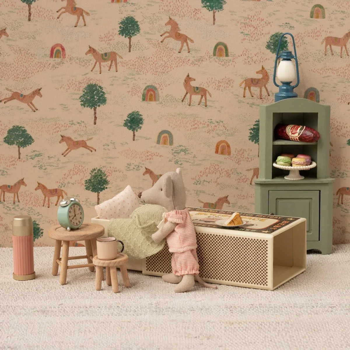 SOURIS PETITE SOEUR DANS SA BOÎTE D'ALLUMETTE - Boutique Maman & Bébé – Produits Essentiels Solution au Quotidien