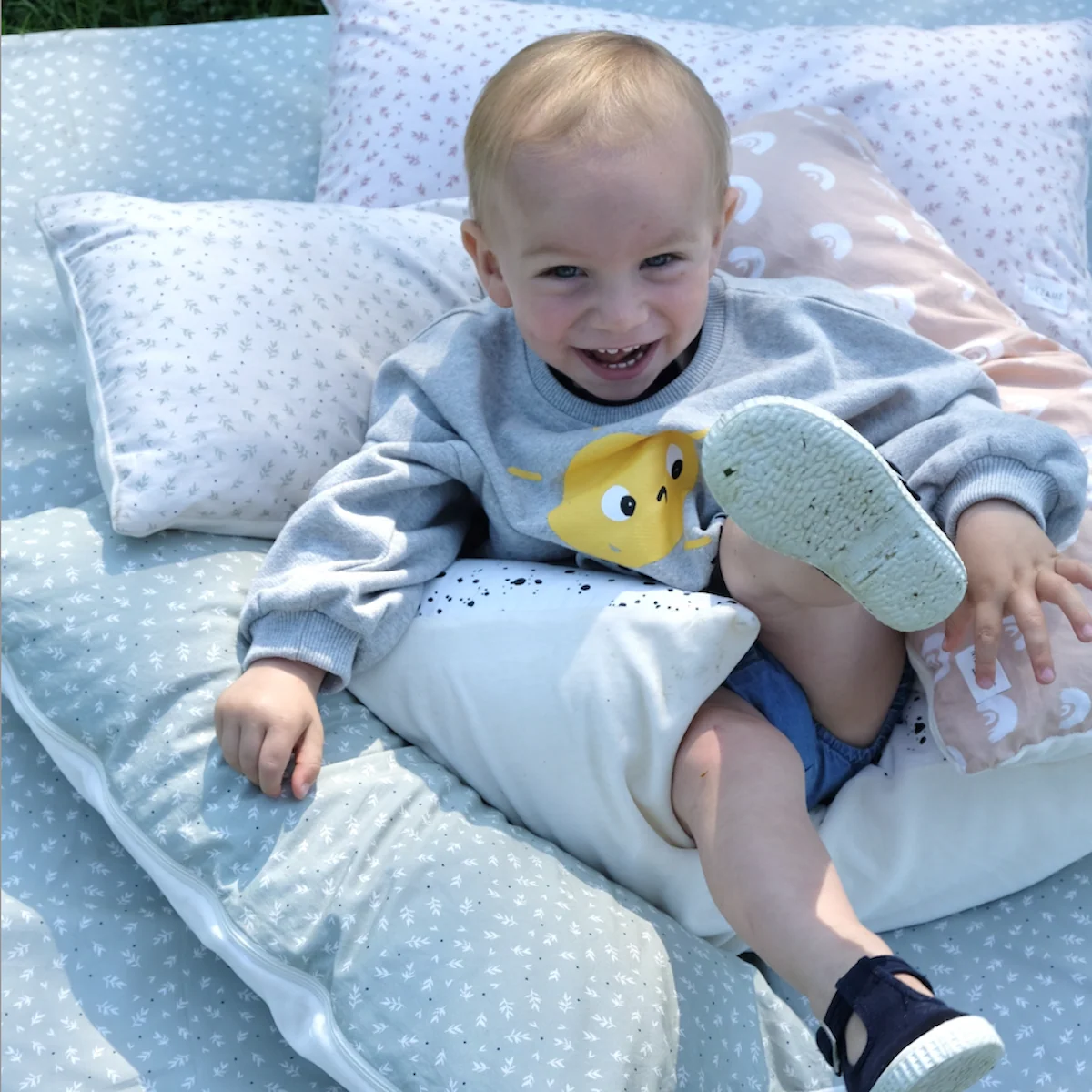 Coussin +One Cueillette Sauge - Boutique Maman & Bébé – Produits Essentiels au Quotidien Orange Baby Terror : la tête d'ampli 20W qui tient dans un sac à dos