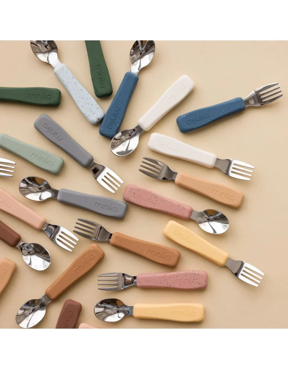 Ensemble fourchette et cuillère - Minika - Boutique Maman & Bébé – Produits Essentiels au Quotidien Lot de 4-Set couvert bebe enfant repas diversification alimentaire bébé- fourchette enfant cuillere bebe 1er age apprentissage dme  montessori-vaisselle anti etouffement silicone cadeau