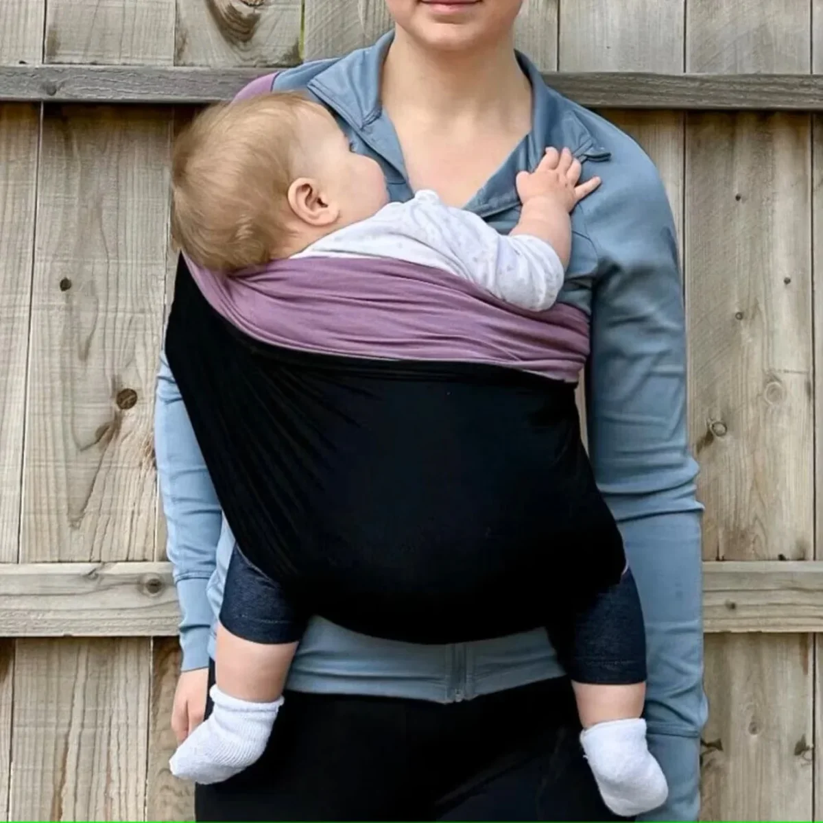 Echarpe de Portage | Wombat Noire™ - Hip Boutique Bébé en Ligne : Soins, Jouets et Articles Maison