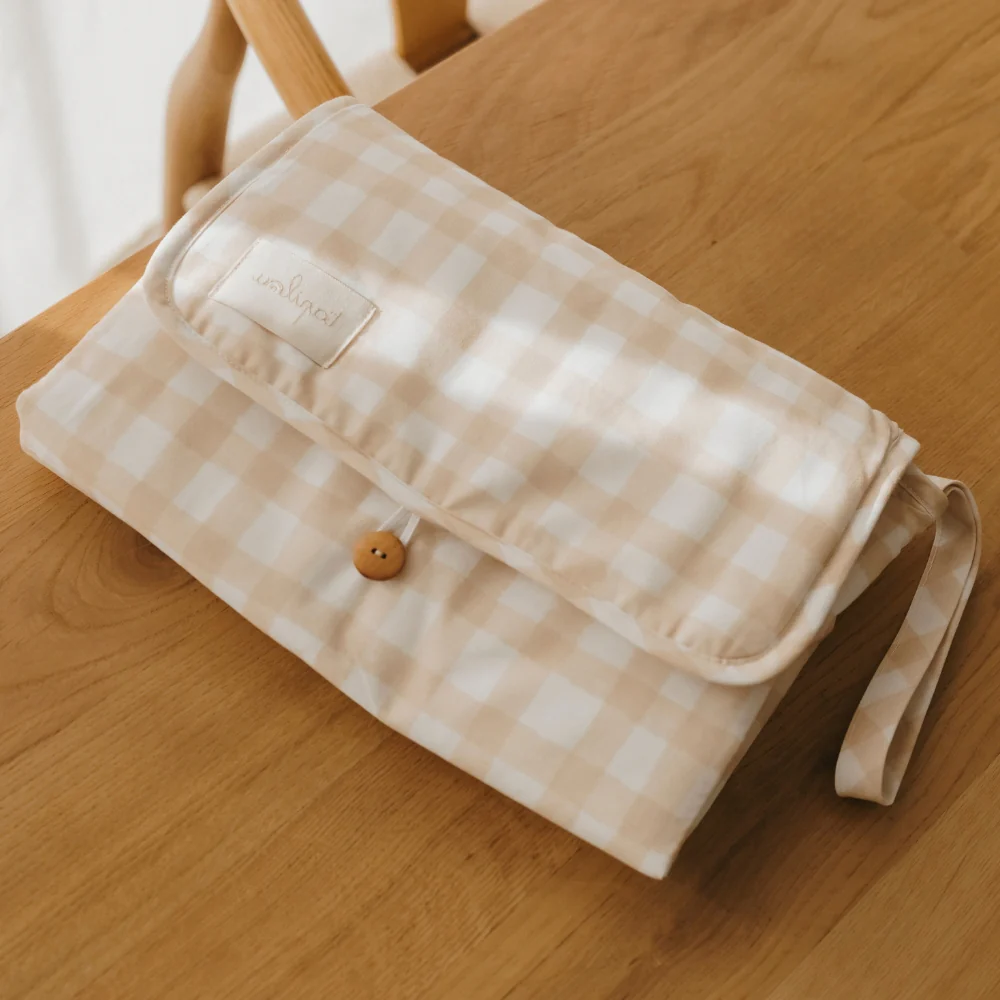 Matelas à langer - le vichy - Boutique Maman & Bébé – Produits Essentiels au Quotidien - Cyrillus