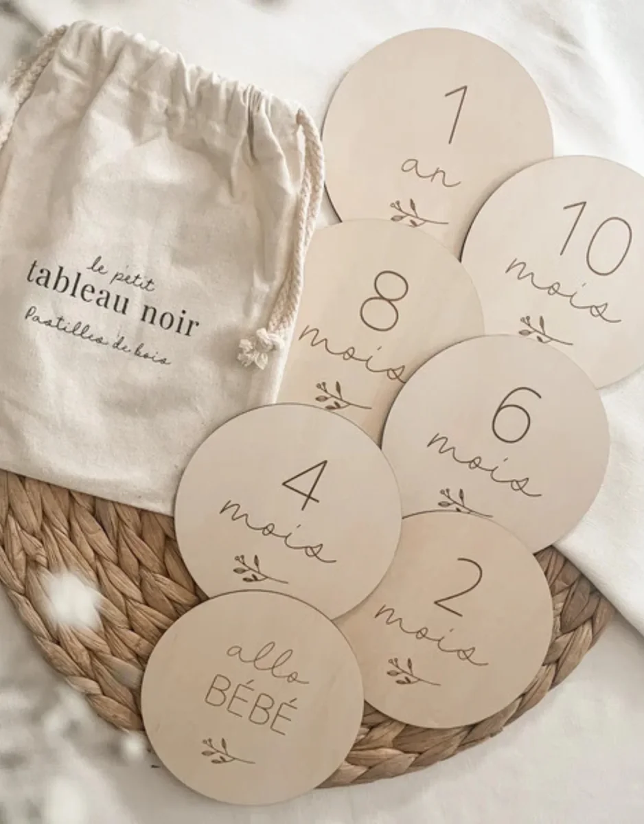 Pastilles bois script Grossesse naissance mois 1an petit tableau noir Boutique Maman Bébé Produits Essentiels Quotidien