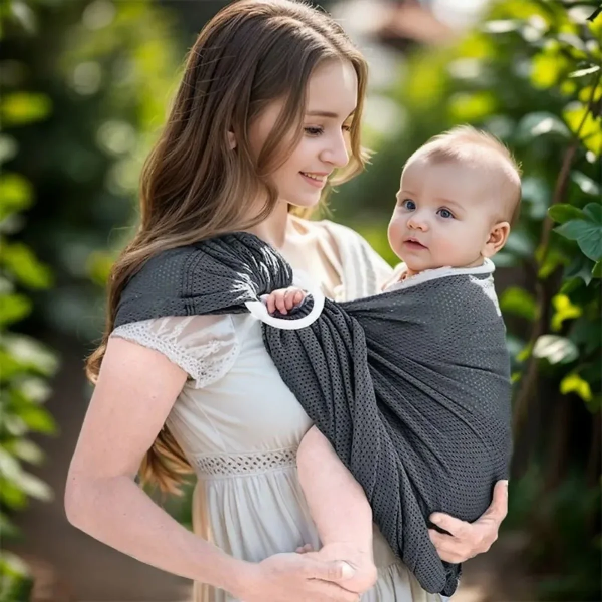 Echarpe de portage bébé | complice essentiel - Boutique Bébé en Ligne : Soins, Jouets et Articles Maison Poupées Corolle : Poupons, Doudous et Accessoires | La Poule à Pois