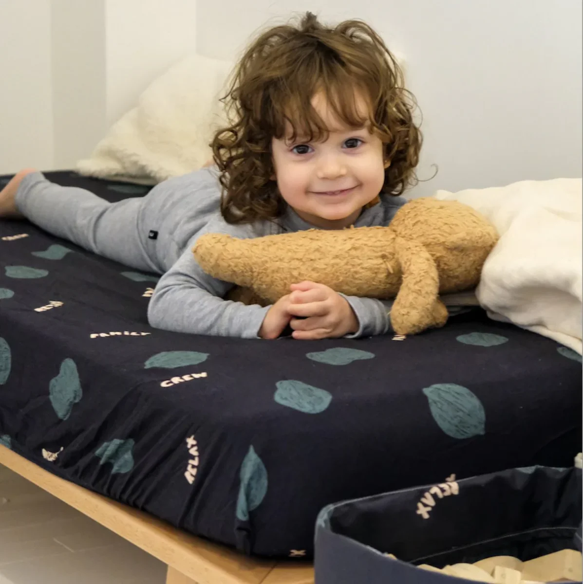 Drap Housse Fruitopia - Boutique Maman & Bébé – Produits Essentiels au Quotidien Tour de lit Drap bebe Drap deux places Pour commander (couleur et détails)  Viber whatsApp : 0540403343 #bebe #enfants #fille #garçon