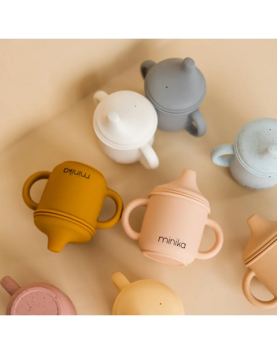 Verre à bec en silicone - Minika - Boutique Maman & Bébé – Produits Essentiels au Quotidien Lot de capuchon : bec apprentissage et paille
