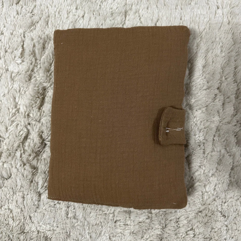 Protège carnet de santé - Boutique Maman & Bébé – Produits Essentiels au Quotidien - Carnet vaccination