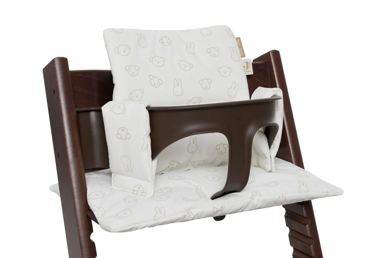 Jollein Réducteur de chaise Miffy et ses amis - E-shop mondial – Produits durables, modernes et accessibles partout - chaise kartell ami chaise ami e-shop produit