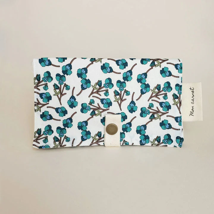 Sauge & Co. - Protège Carnet de Santé - Chance||Sauge & Co. - Health Book Protector - Chance - Boutique Bébé en Ligne : Soins, Smoby Jouets et Articles Maison