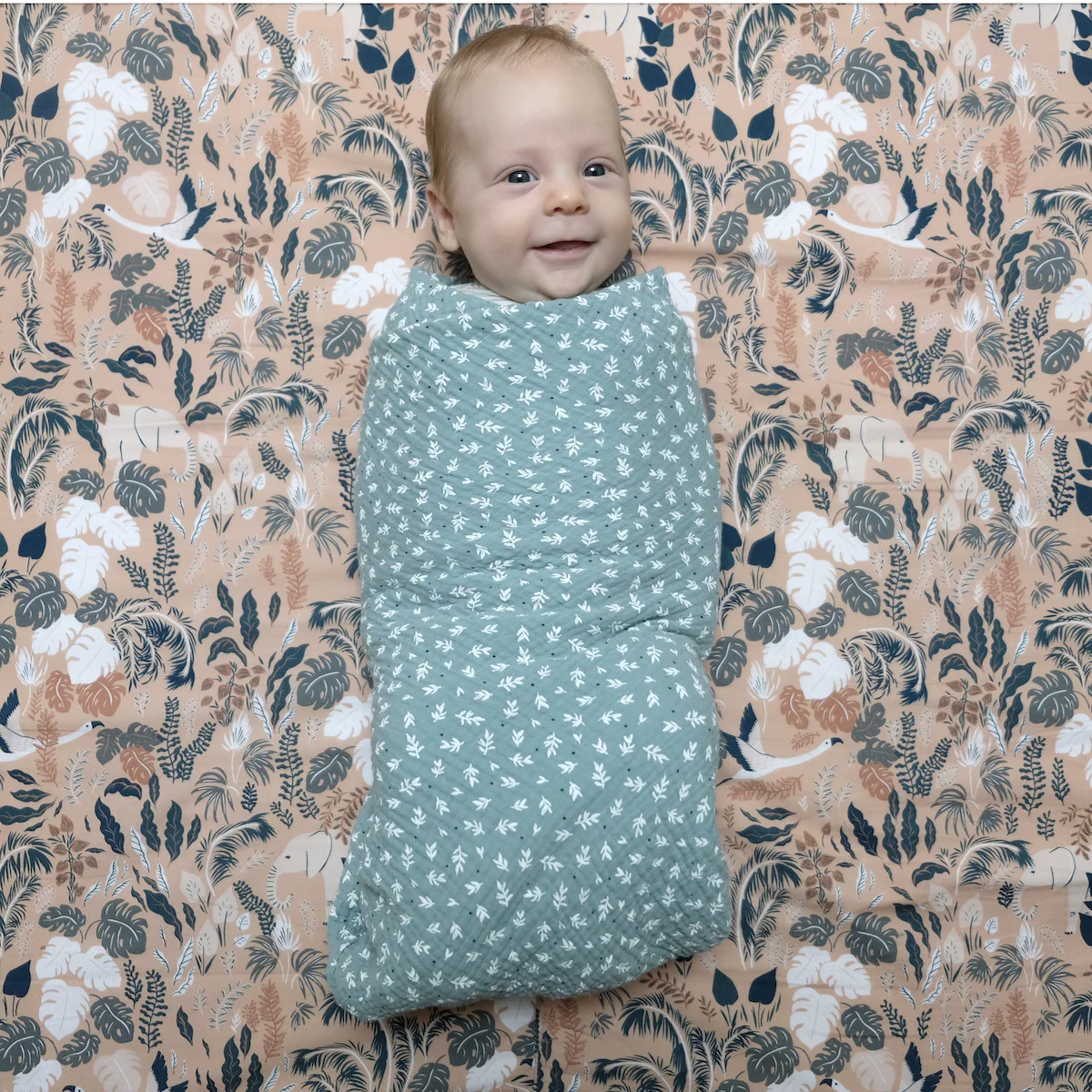 Maxi lange Cueillette Sauge - Boutique Maman & Bébé – Produits Essentiels au Quotidien - langes coton bébé maxi lange amp bébé produit