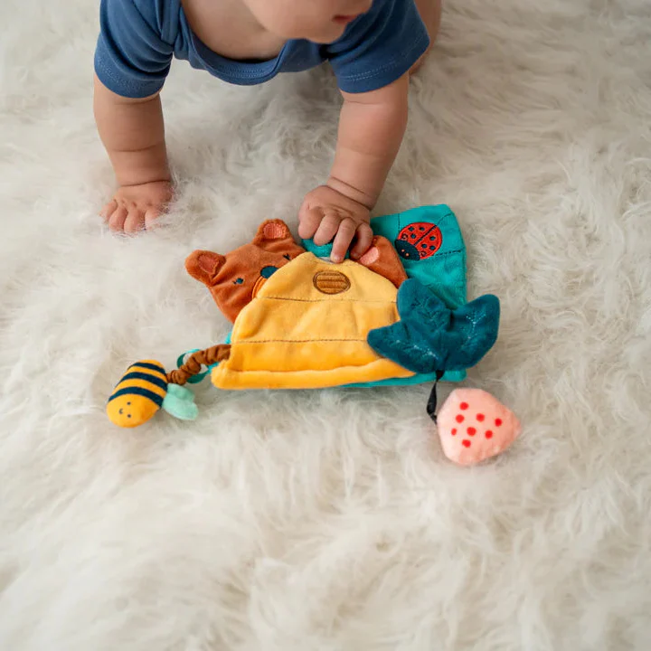 LIVRE SENSORIEL EN TISSUS "HAPPY HIVE" - Boutique Maman & Bébé – Produits Made Essentiels au Quotidien